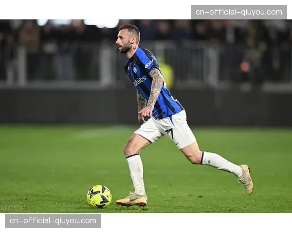 波尔图老将经验发挥作用 关键回合处理球显沉稳